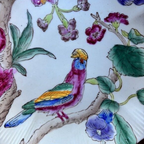 Vintage Fu Fat Porcelain Scalloped Hand Painted Accents Macau Bird Flowers Plate - Picture 2 of 7